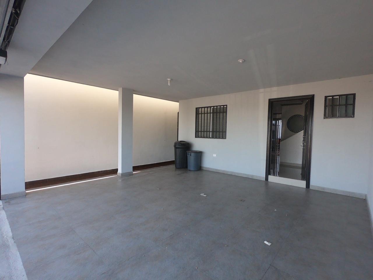 Casa en Venta Galerias de Camino Real 